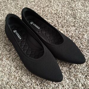 Vivaia Black Women’s Pointed Toe Flats 39